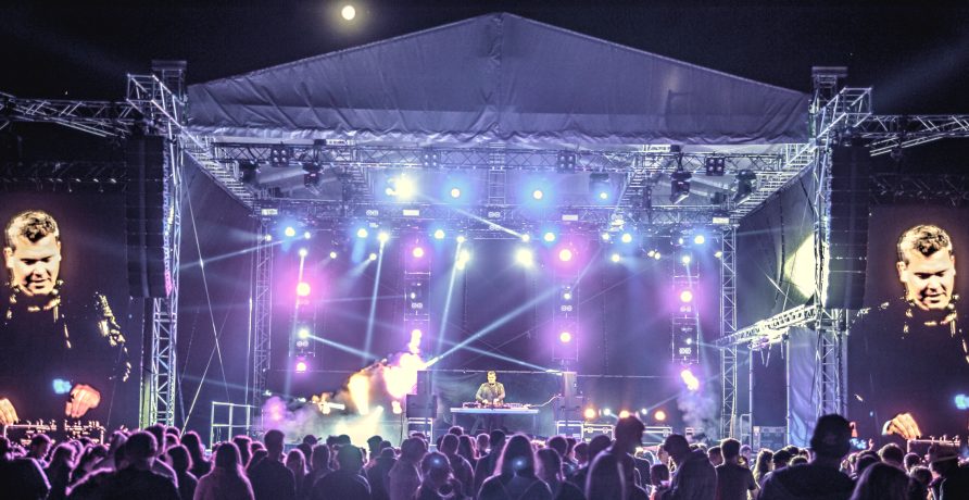 Aerodrome Festival — ONDRAY live — moderátor Ondra Vodný